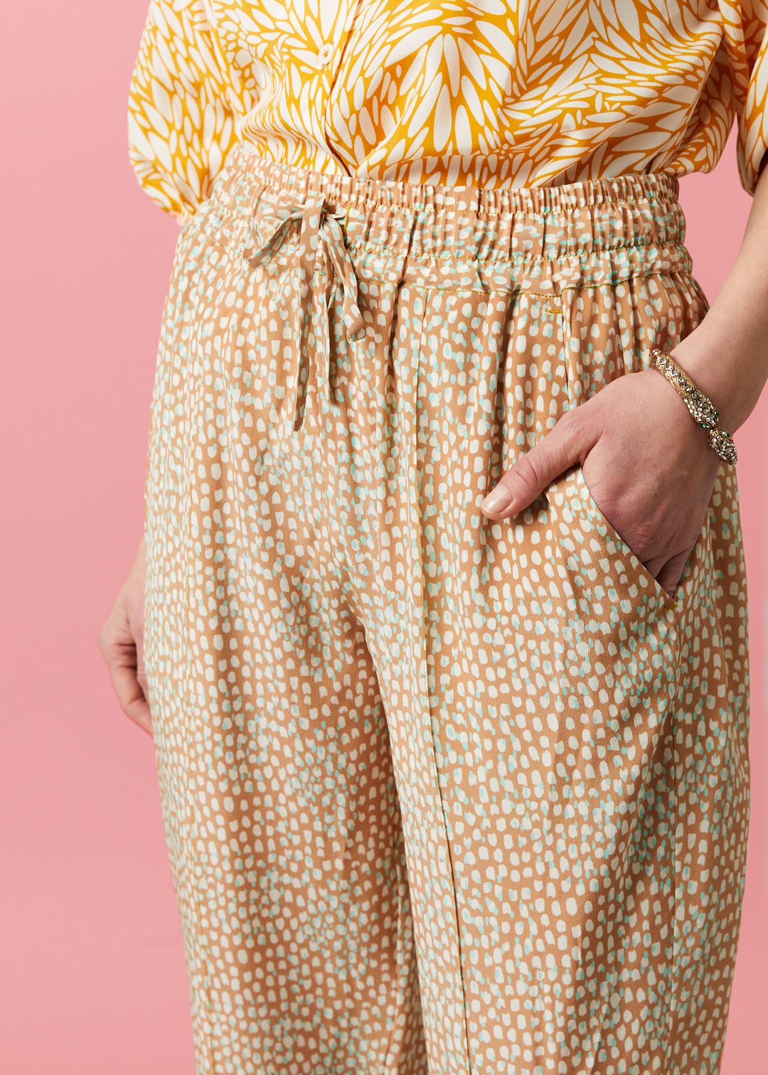 The Julia Pant | Sand Ecru Spots