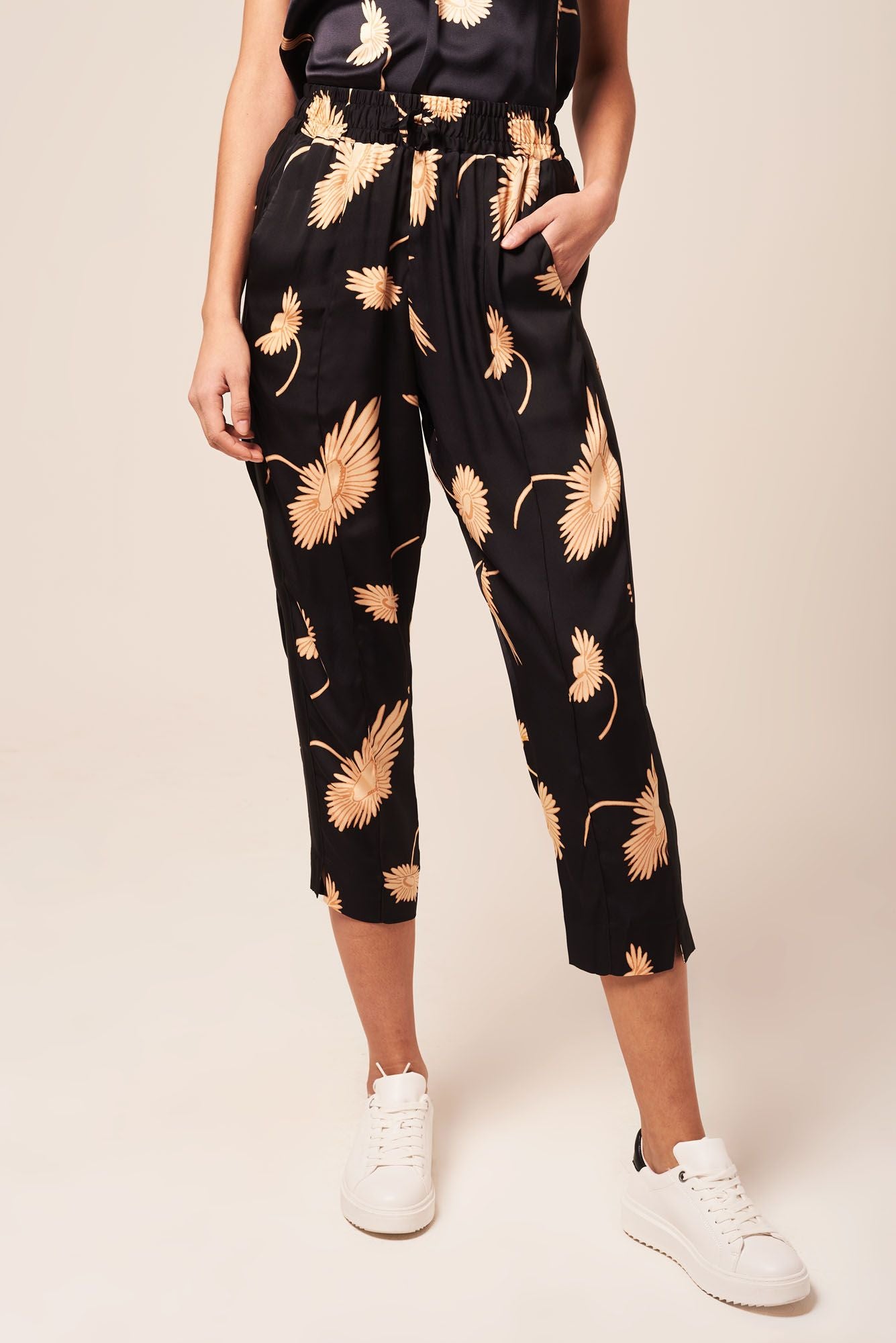 Julia Pant | Ivory and Cassis