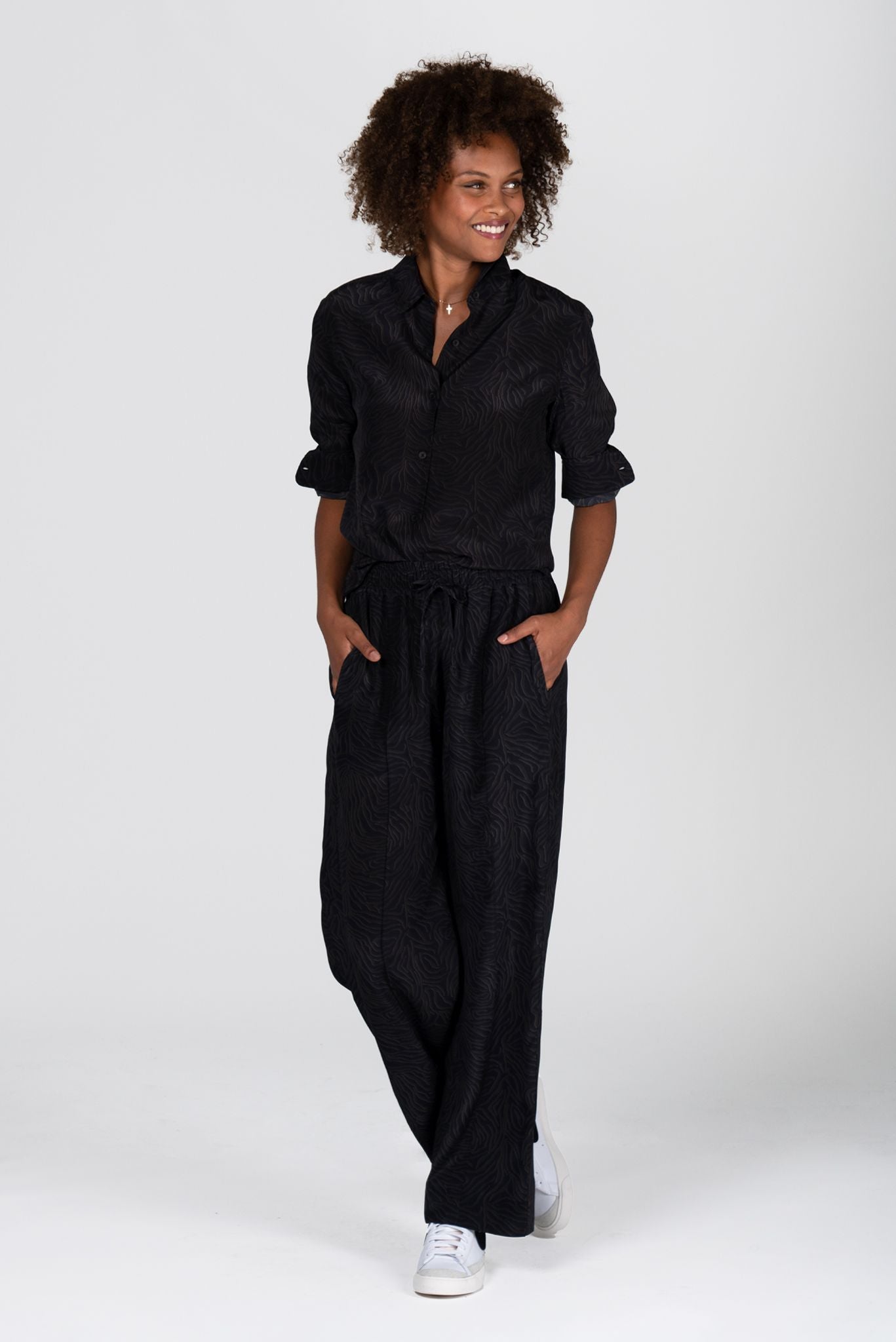 The Camilla Pant | Black Tiger